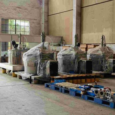 ISO9001 Plastic Lining Vertical Bottom Discharge Centrifuge For NH4 2SO4
