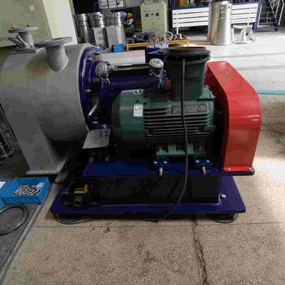 Automatic Continuous 2000rpm Worm Screen Centrifuge 530mm For Regenerated Rubber