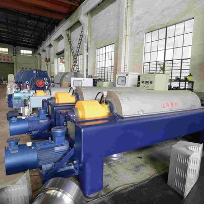 Continuous Oil Purification Decanter Centrifuges 30kW Automatic 4.17 L/D