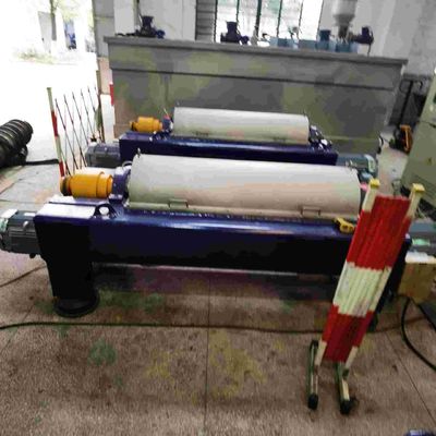 Continuous 350mm Sludge Dewatering Centrifuge 4000rpm Sludge Decanter Centrifuge